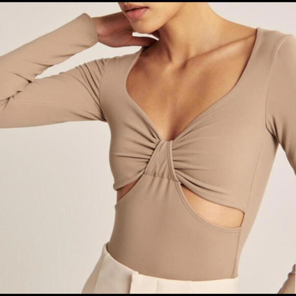Abercrombie & Fitch Tops - ABERCROMBIE brown bow cut out long sleeve bodysuit